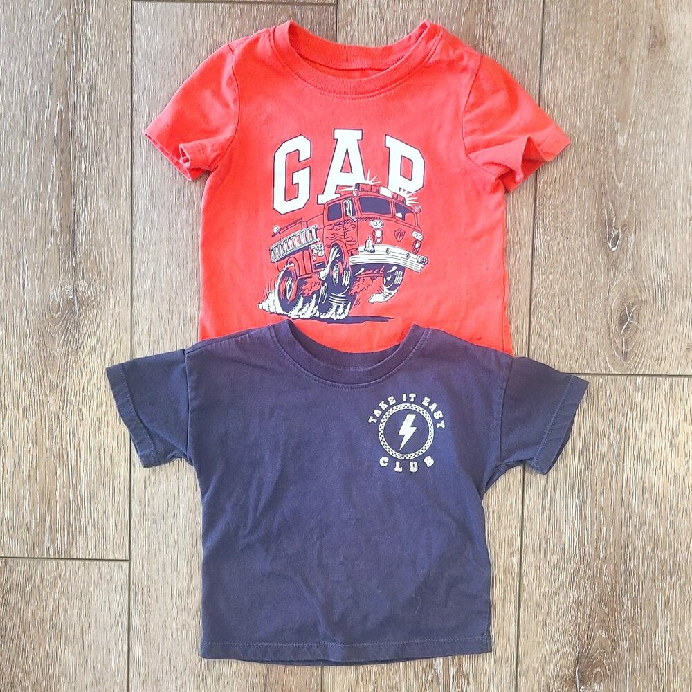 Gap firetruck and Grayson Mini Take It Easy Checkered tees 12-18 months
